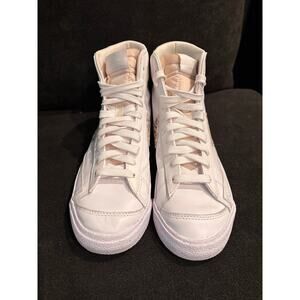 Nike Blazer mid 77 zebra sneakers women’s 8.5. White with zebra print. DH9633